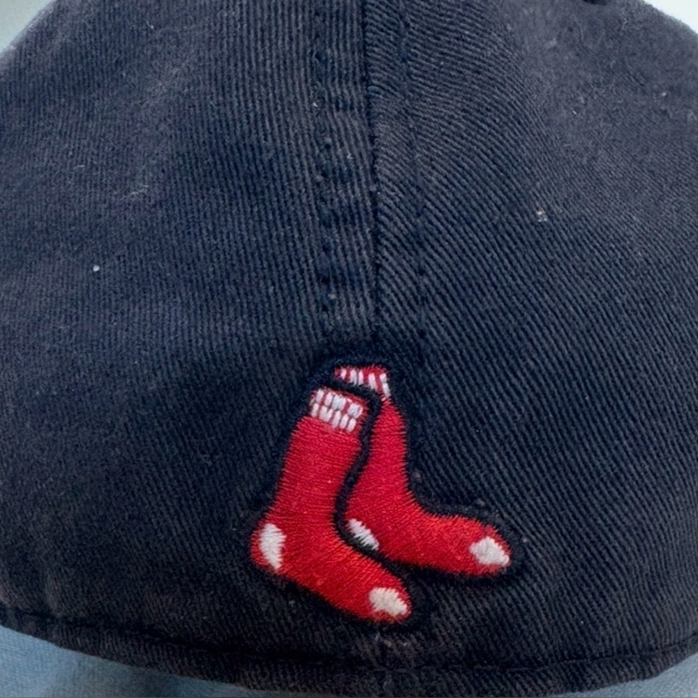 Boston Red Sox Navy Blue Baseball Hat MLB Genuine Merchandise Size Small - Picture 2 of 7
